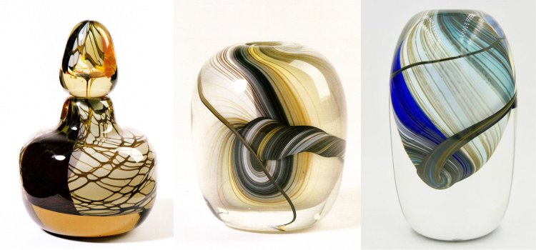 Verrerie Le Pontil - Dieulefit (26) flacon à décor Racine de 1980 et deux pièces au décor Spirale de Claude Morin en 1984 et 1985