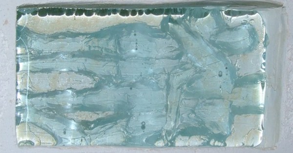 Frédéric Morin et Salomé à Saillans (26) : 24 étapes de réalisation d'un «Petit couple» (h=19cm pour 2kg) de 2011 en verre TGI cuisson à plat dans l'arche à 755°C