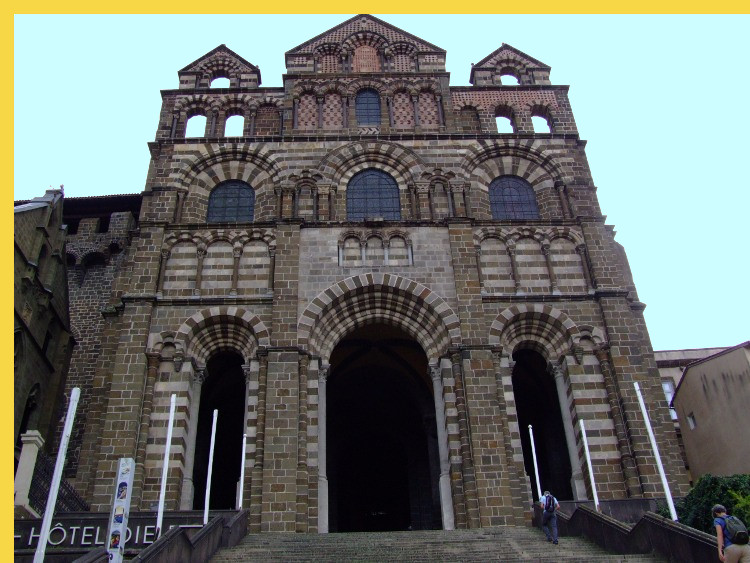 architecture romane classique - Le Puy-en-Velay (43) Notre-Dame 1050 → … - façade occidentale