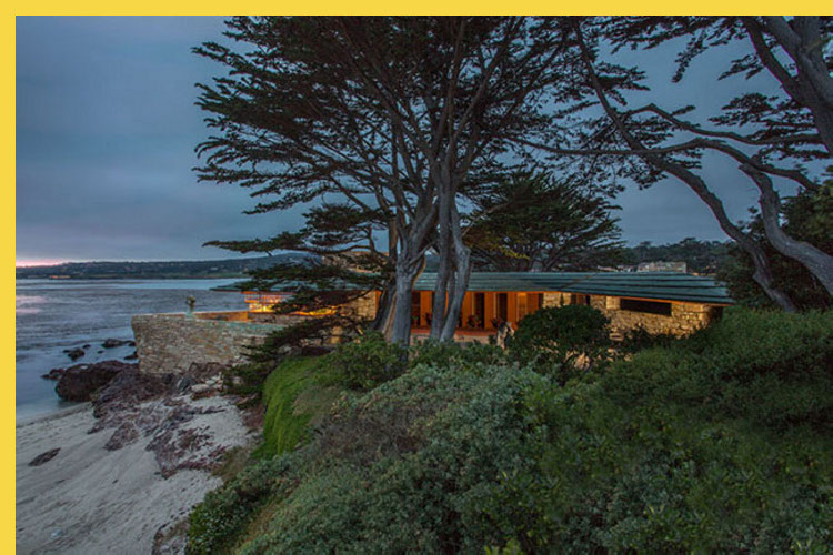 bioclimatique fluidite des espaces Walker House Carmel par Wright en 1948 : vue générale façade sud