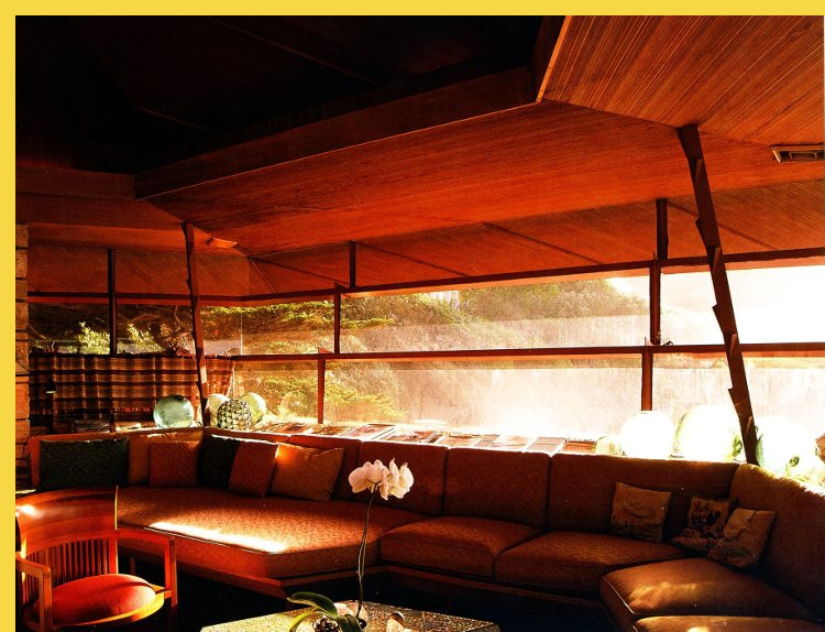 bioclimatique fluidite des espaces Walker House Carmel par Wright en 1948 : les menuiseries vitrée du séjour