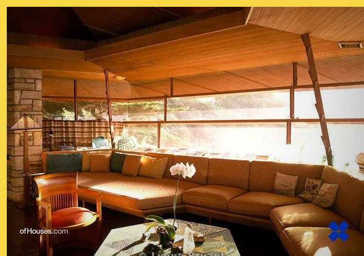 bioclimatique fluidite des espaces Walker House Carmel par Wright en 1948 : les menuiseries vitrée du séjour