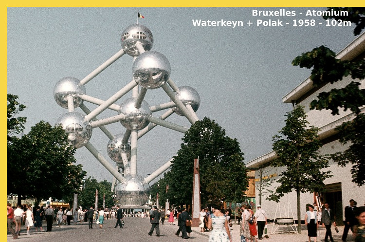 architecture laique - Bruxelles - Atomium par Waterkeyn + Polak - 1958 - h=102m : vue générale des 9 atomes de fer constitutif du cristal de fer