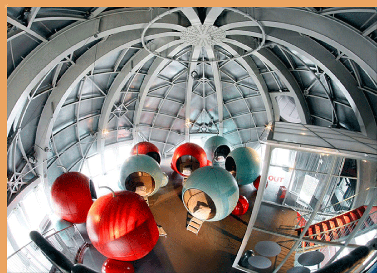 Bruxelles - Atomium par Waterkeyn + Polak - 1958 - h=102m : à l'intérieur de l'une des 9 sphères représentant un atome de fer
