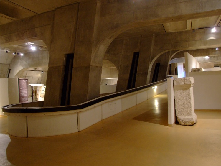 1975 Musée de la Civilication Gallo-Romaine à Lyon par Bernard Zehrfuss