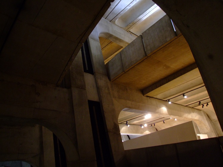 1975 Musée de la Civilication Gallo-Romaine à Lyon par Bernard Zehrfuss