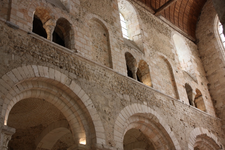 abbatiale Notre-Dame de Bernay (27) la nef construite par Guillaume de Volpiano de 1017 à 1031