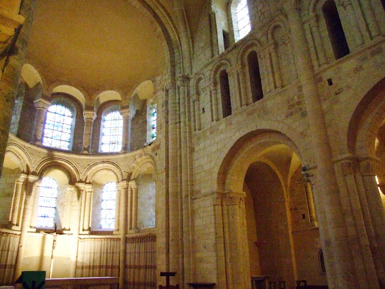 abbatiale Sainte-Trinité de Lessay (50) l'abside axiale et de l'absidiole sud