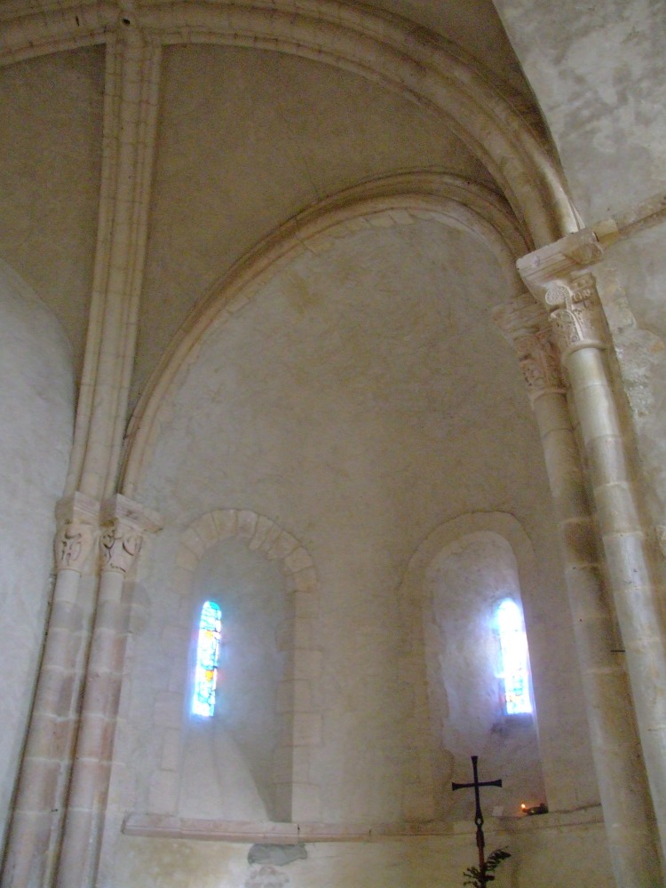 Notre-Dame de Martinvast (50) l'abside du début du XIIe s.